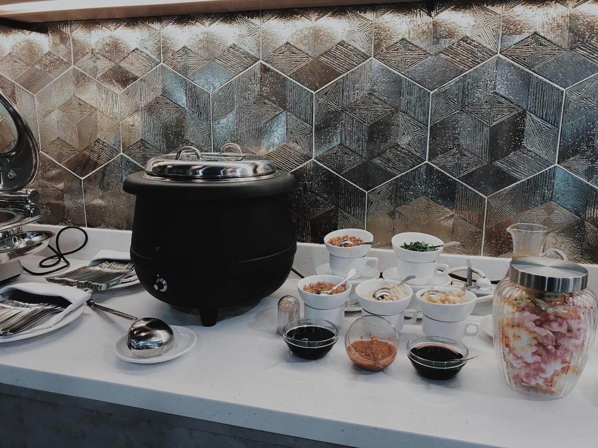 Ibis Budget Surabaya Diponegoro Εξωτερικό φωτογραφία