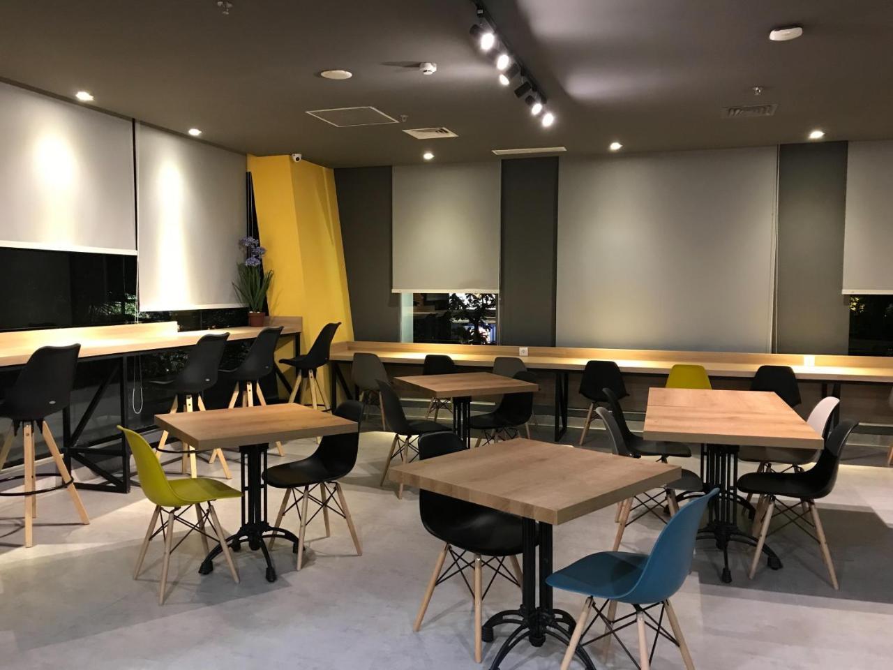 Ibis Budget Surabaya Diponegoro Εξωτερικό φωτογραφία